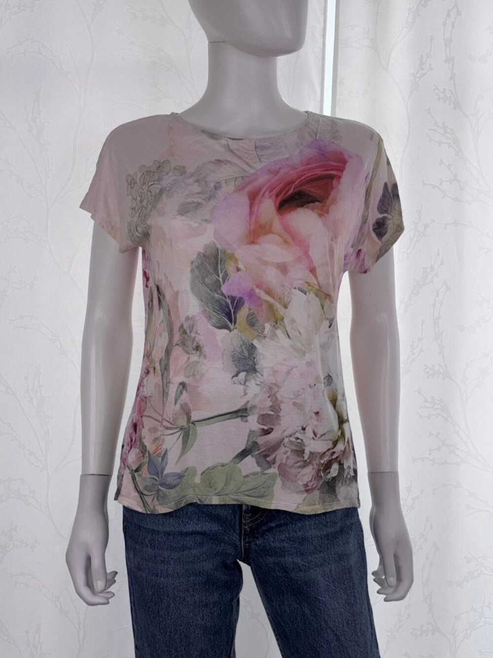 TED BAKER women's floral t-shirt size 6 US